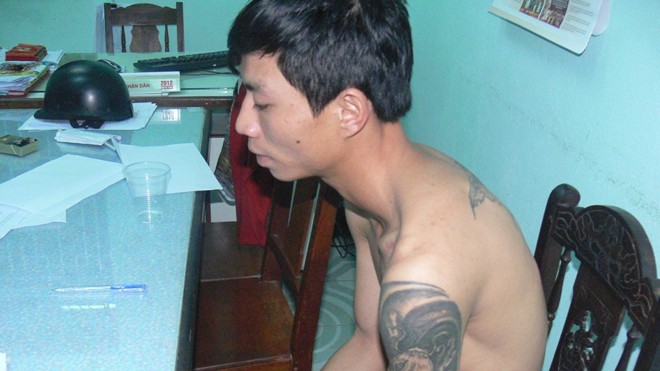 Vừa ra tù một tháng, lại đi cướp giật - ảnh 1